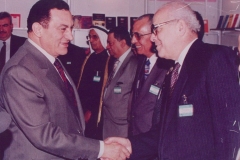 14-With-Mr-President-Mohamed-Hosny-Mubarak